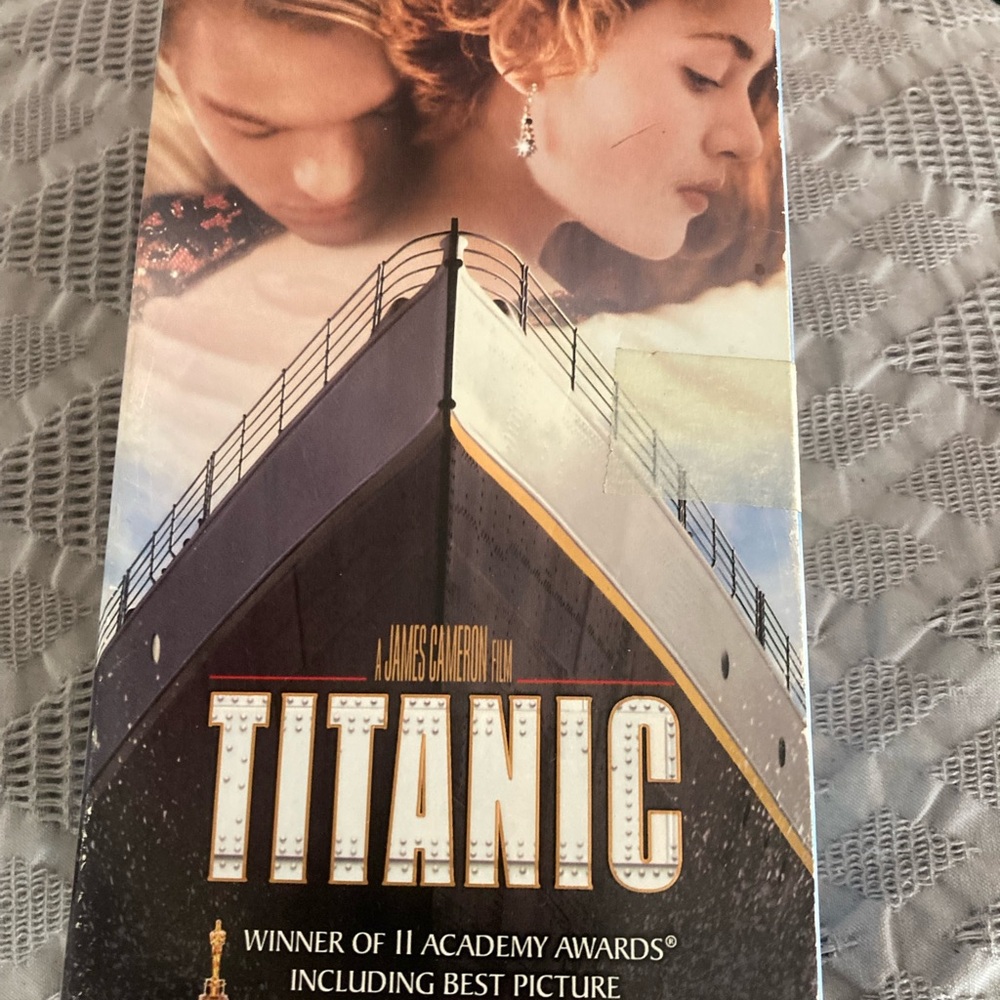 Titanic Movie VHS Tape